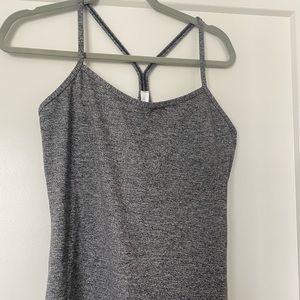 NEVER WORN LULULEMON TANK